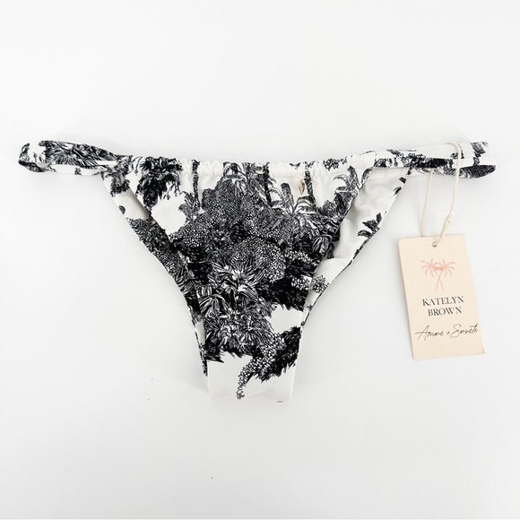 NWT AMORE + SORVETE - Katelyn Brown Bikini Bottom - Picture 1 of 6